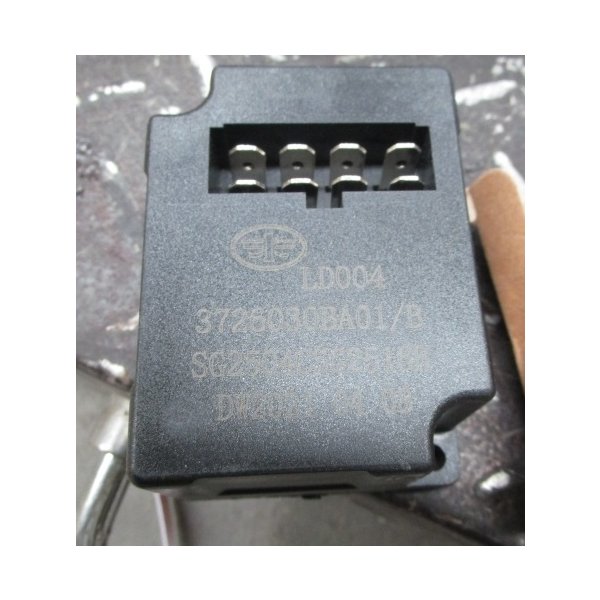 Реле FAW J6 поворотов (8 контактов) 3726030BA01/B