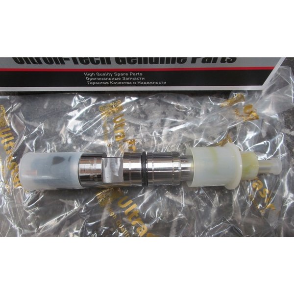 Форсунка топливная FAW CA6DM2 1112010-M10-000 ULTRA STAR