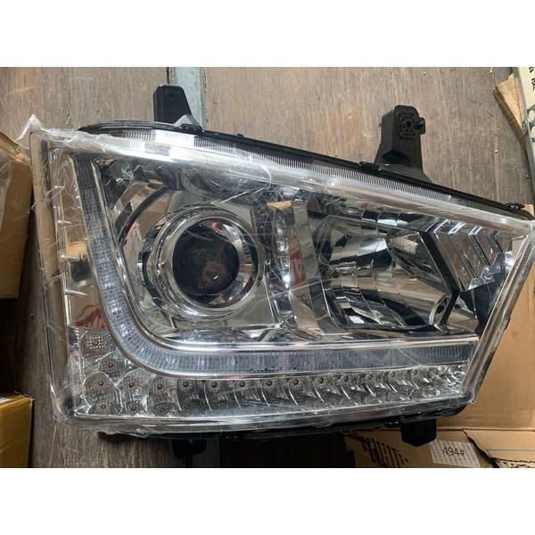 Фара FAW J7 правая 3711020-2000-С00/С