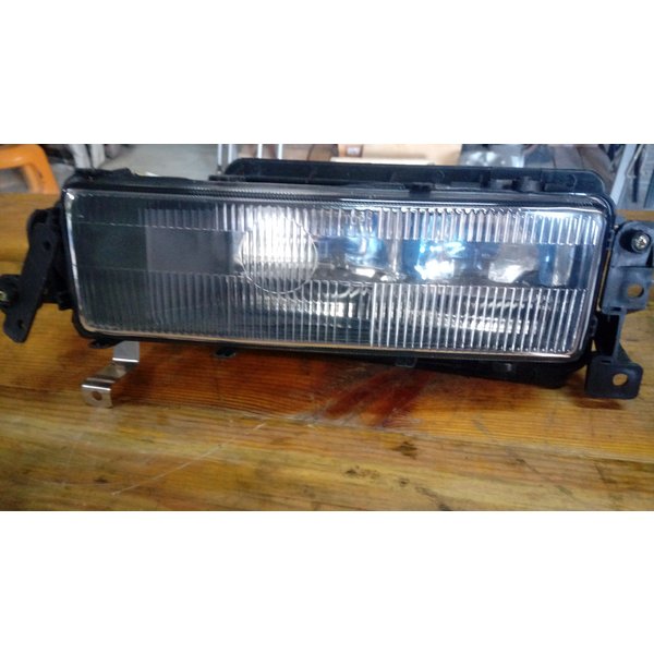 Фара противотуманная SHACMAN F 2000 правая СТЕКЛО DZ9100726040