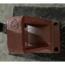 Кронштейн задней рессоры SHACMAN F2000 170х125 (по центрам) DZ9114520221 DZ9114520223 DZ9114520617