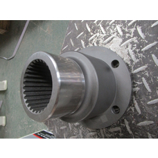 Фланец КПП Fuller d=180мм, 4 отв, L=142мм (28шлицов) JS220-1707159-8 ULTRA STAR