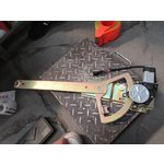 Стеклоподъемник SHACMAN F2000 F3000 электрический правый 81.62640.6050